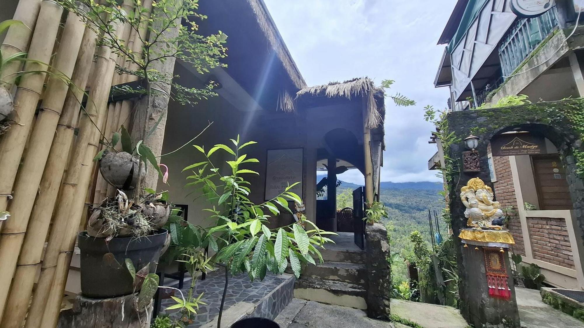 Umah De Madya & Rooftop De Madya Munduk Exterior foto